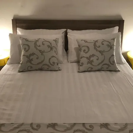 Relais 7.20 * غالاّراتي